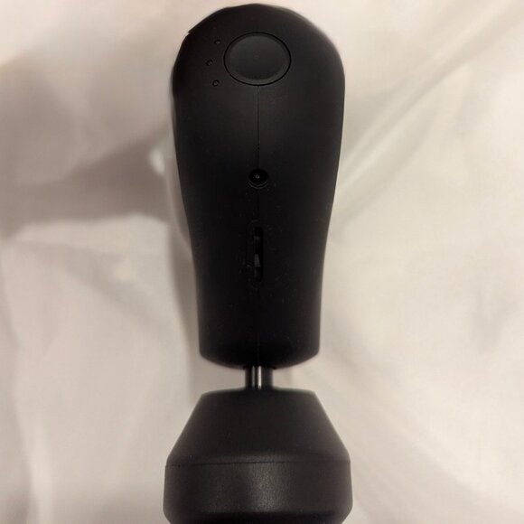 EUC Theragun Mini + 5 Attachments, Including 2 Extra Supersoft Ones + Zip Case - Picture 5 of 16